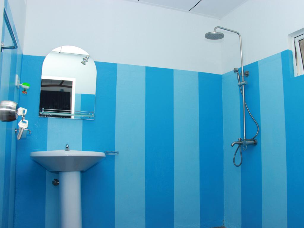 Sooriya Sewana Guest House Banduramulla Habitación foto